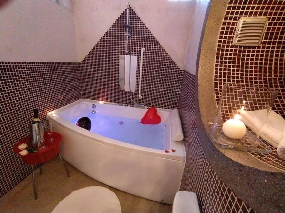 Zentral Club Neutron-Jacuzzi Apartamento Belmonte De Miranda Exterior foto