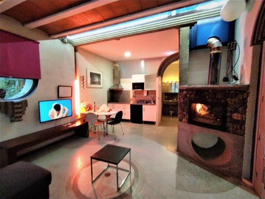 Zentral Club Neutron-Jacuzzi Apartamento Belmonte De Miranda Exterior foto