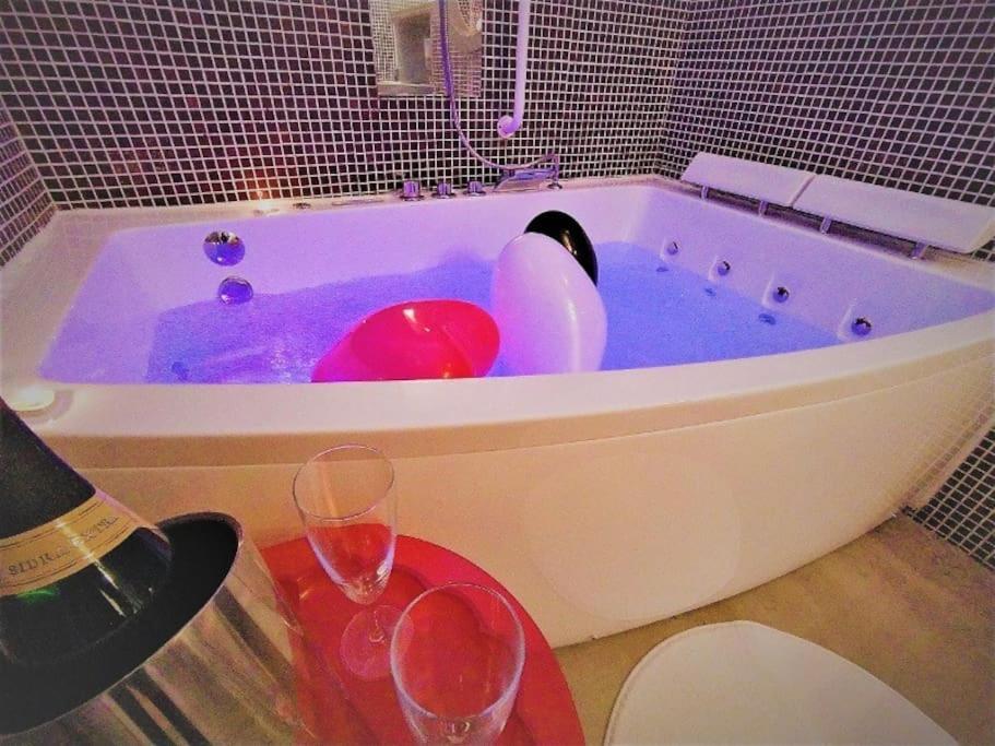 Zentral Club Neutron-Jacuzzi Apartamento Belmonte De Miranda Exterior foto